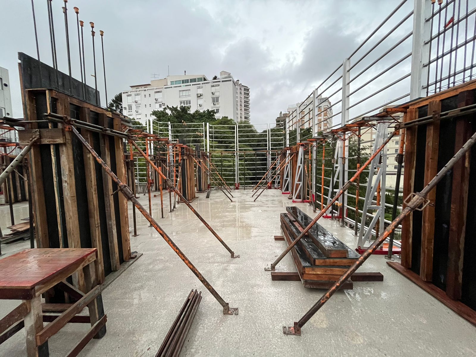 Obra com sistema de proteção Tupan